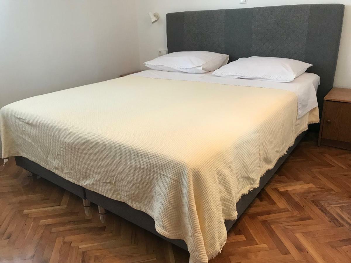 Villa Lucia Premium Rooms Primosten Bagian luar foto